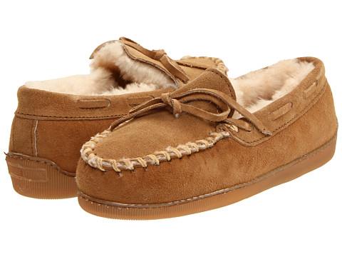 Minnetonka   Sheepskin Hardsole Moccasin